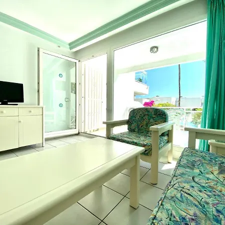 One Bedroom With Pool View In Playa Del Aguila,